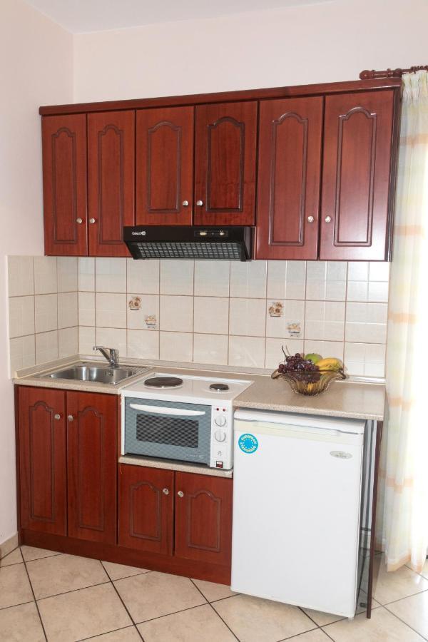 Lady Elena Hotel Ammoudia Exterior foto