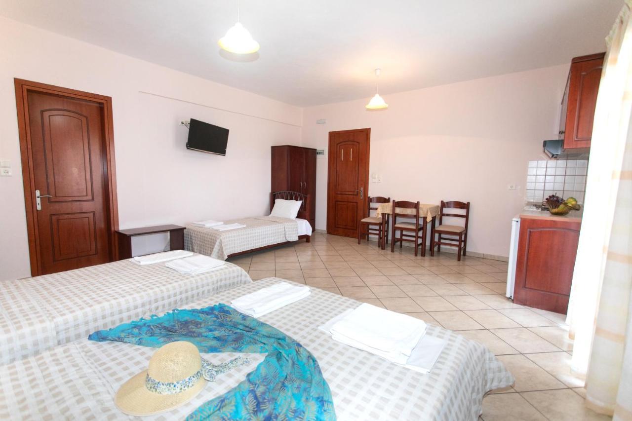 Lady Elena Hotel Ammoudia Exterior foto